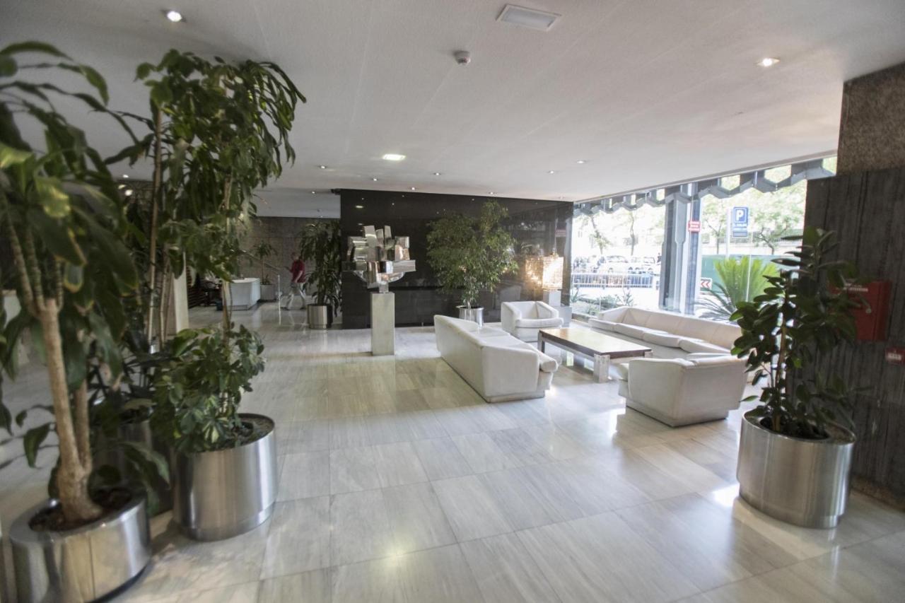 Centro Colon Daire Madrid Dış mekan fotoğraf